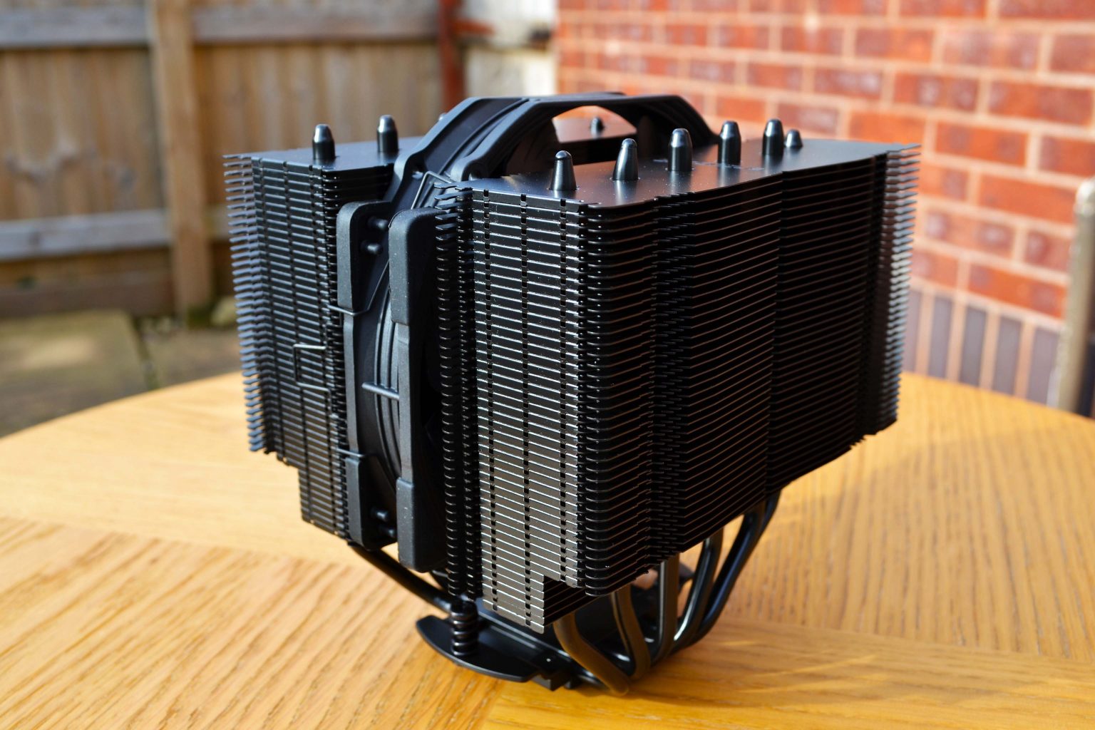 noctua d 15 chromax black